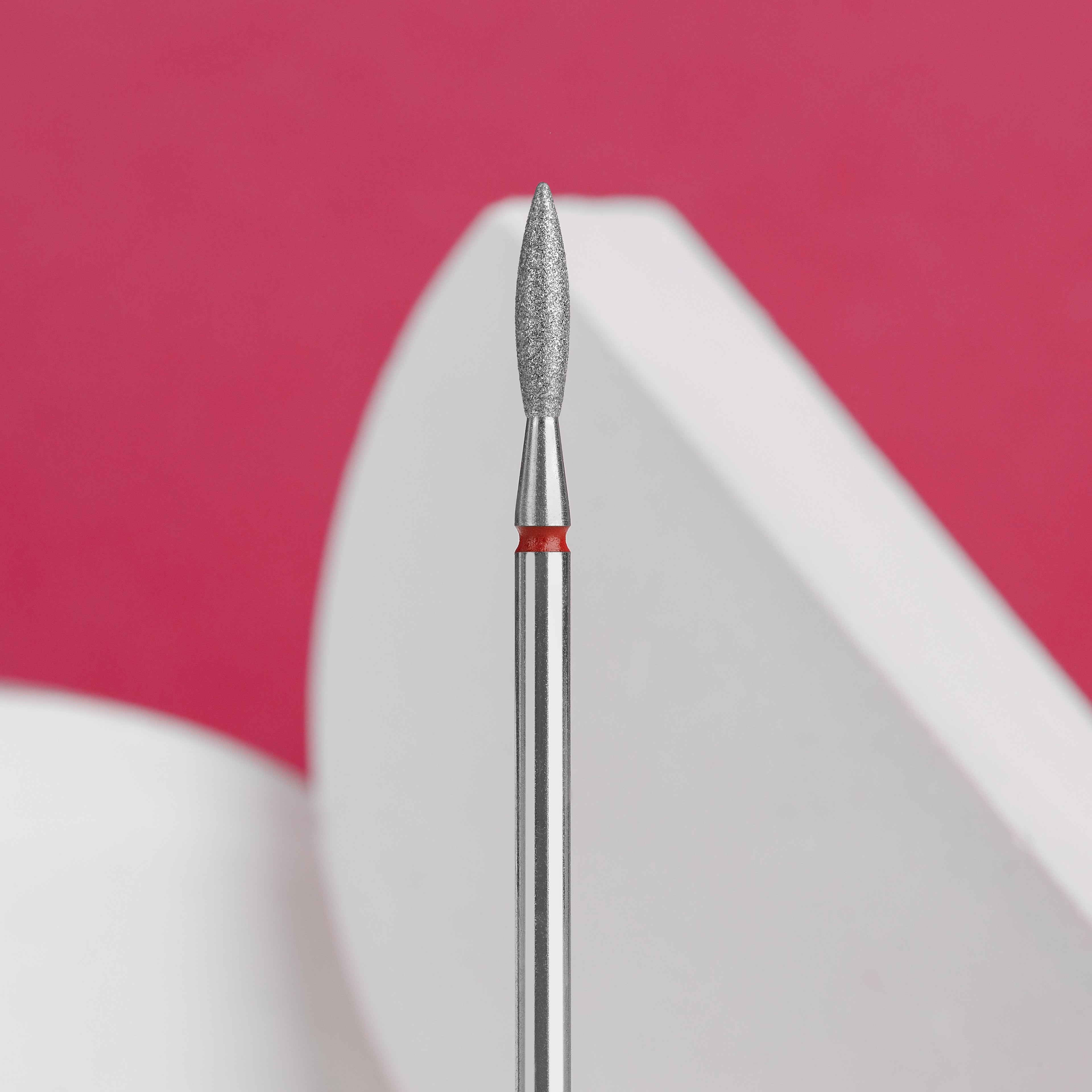 Diamond nail drill bit flame red EXPERT
head diameter 2,3 mm / working part 10 mm